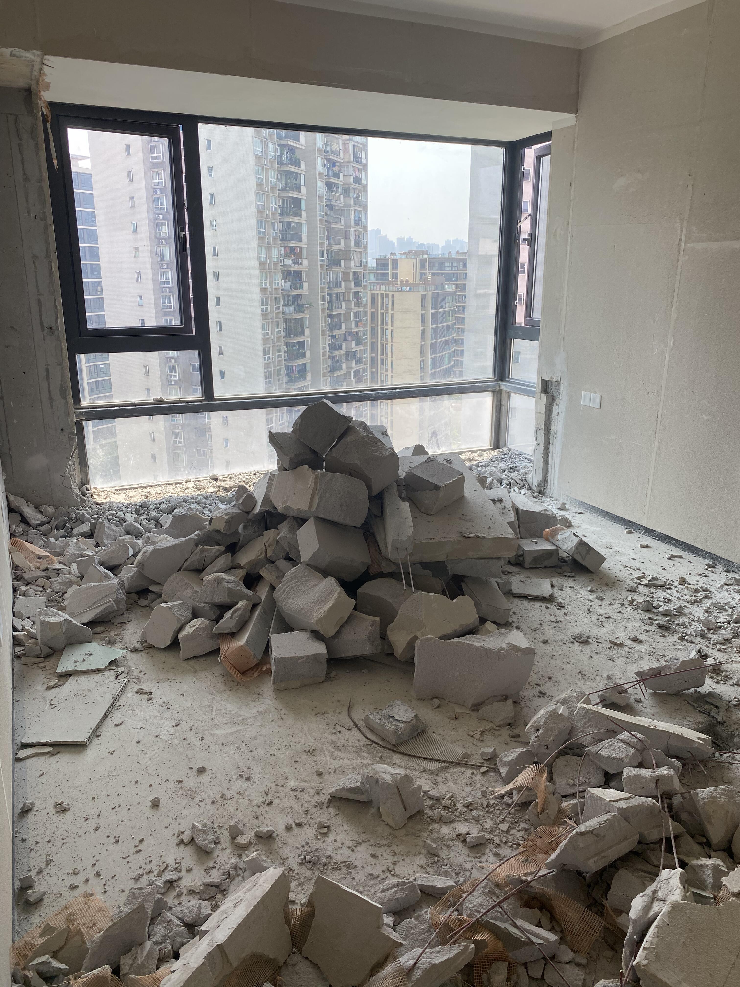 毛坯房拆除砸墙施工4